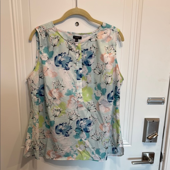 Floral Sleeveless Top - Multicolor - Picture 1 of 3